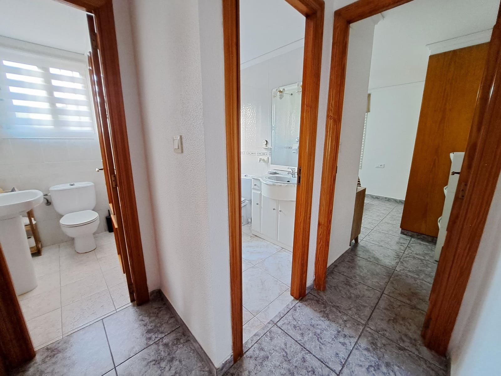 4 soverom Villa til salgs i Alzira med svømmebasseng garasje - € 280 000 (Ref: 10171609)