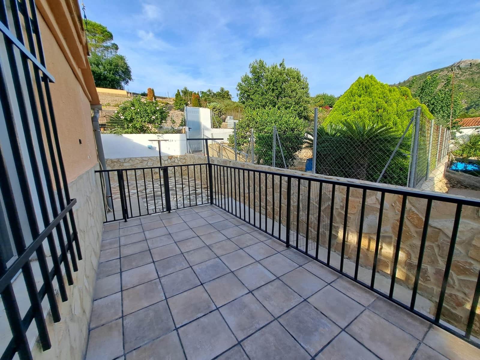 4 soverom Villa til salgs i Alzira med svømmebasseng garasje - € 280 000 (Ref: 10171609)