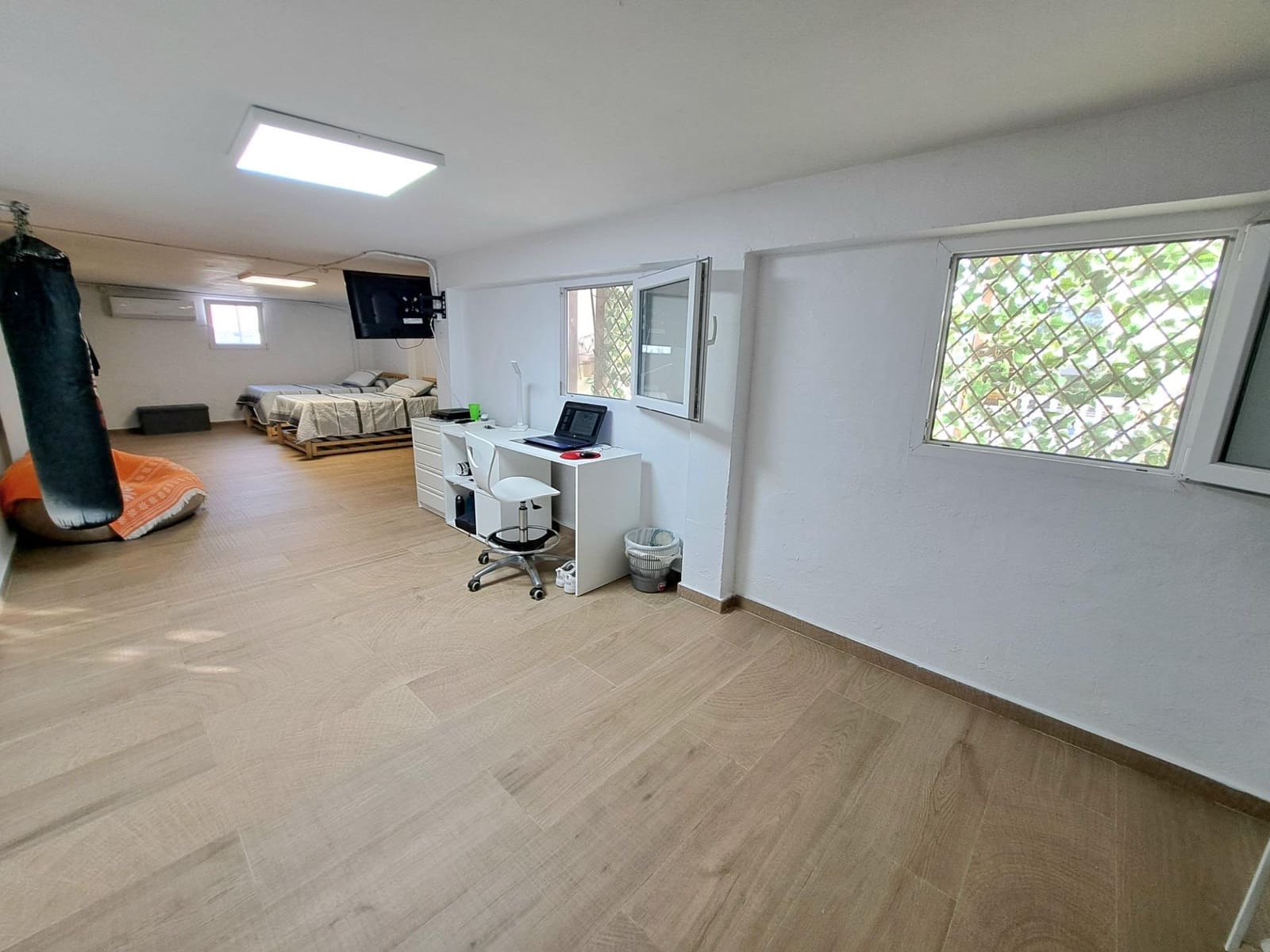 4 soverom Villa til salgs i Alzira med svømmebasseng garasje - € 280 000 (Ref: 10171609)