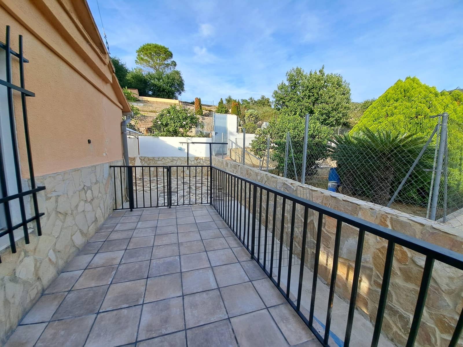 4 soverom Villa til salgs i Alzira med svømmebasseng garasje - € 280 000 (Ref: 10171609)