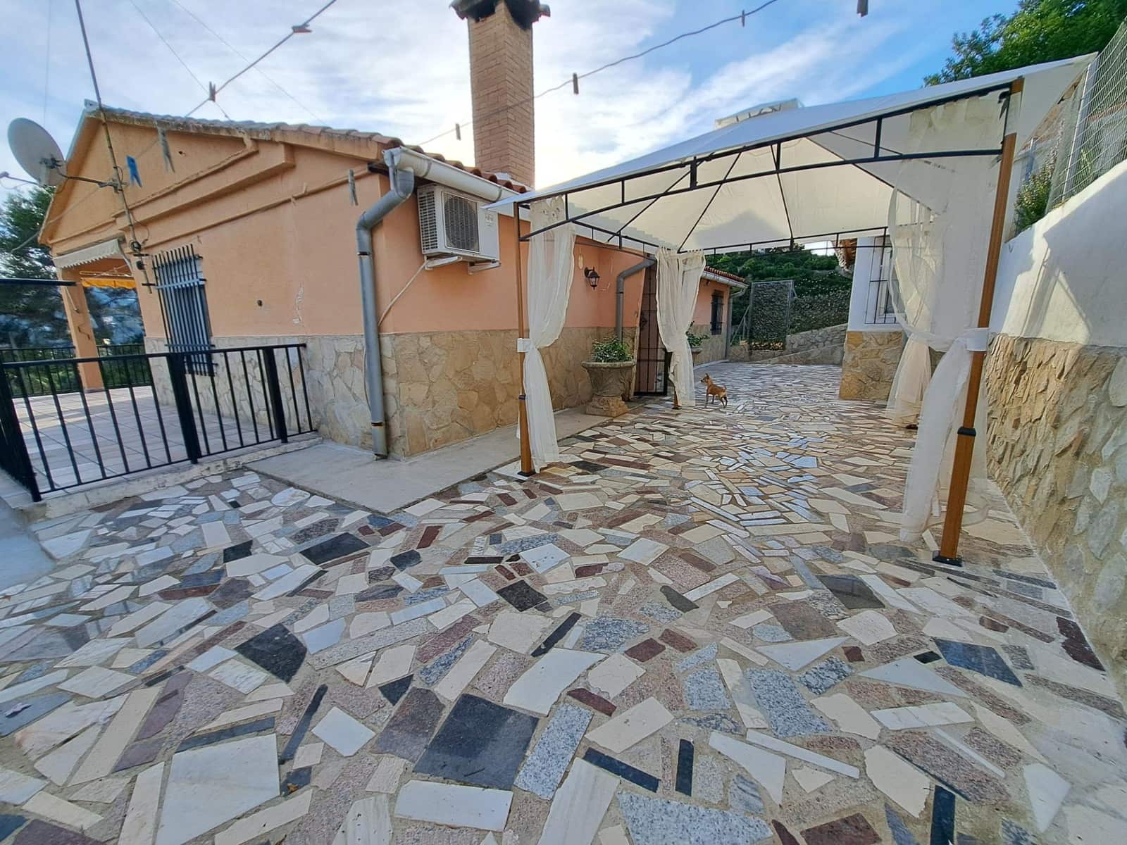 4 soverom Villa til salgs i Alzira med svømmebasseng garasje - € 280 000 (Ref: 10171609)