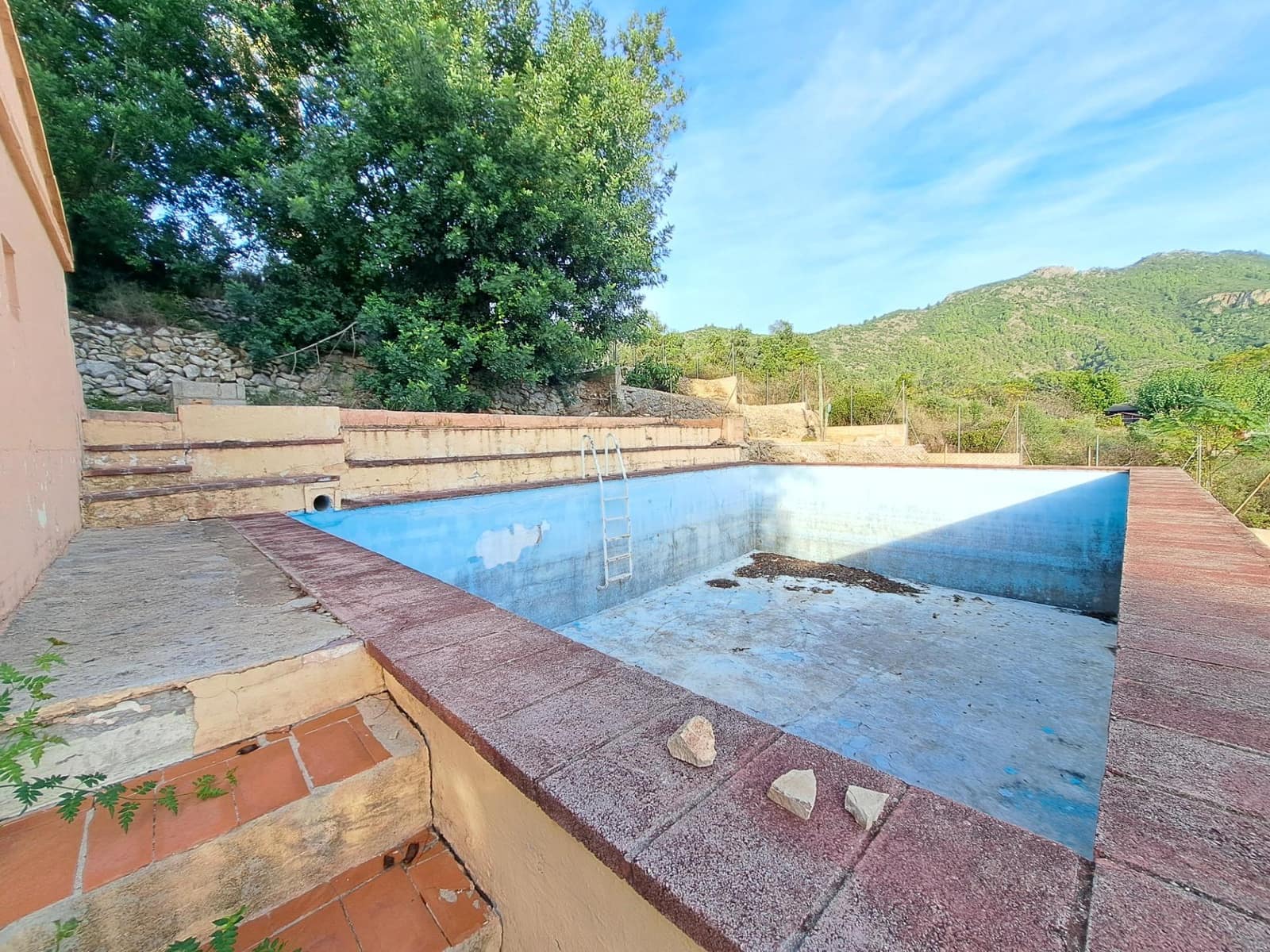4 soverom Villa til salgs i Alzira med svømmebasseng garasje - € 280 000 (Ref: 10171609)