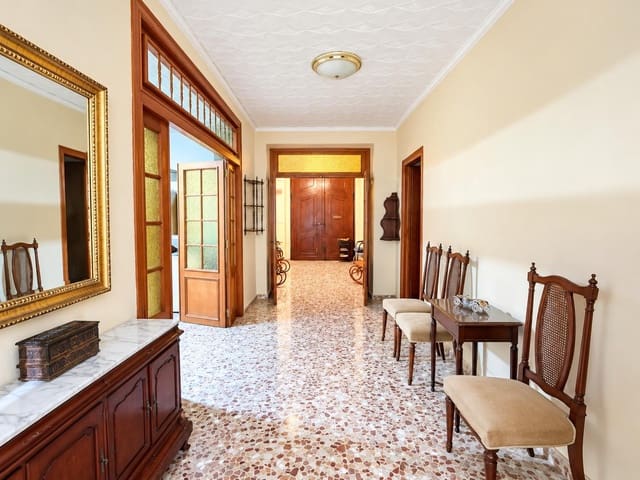 5 bedroom Townhouse for sale in Carcaixent with garage - € 180,000 (Ref: 10173970)