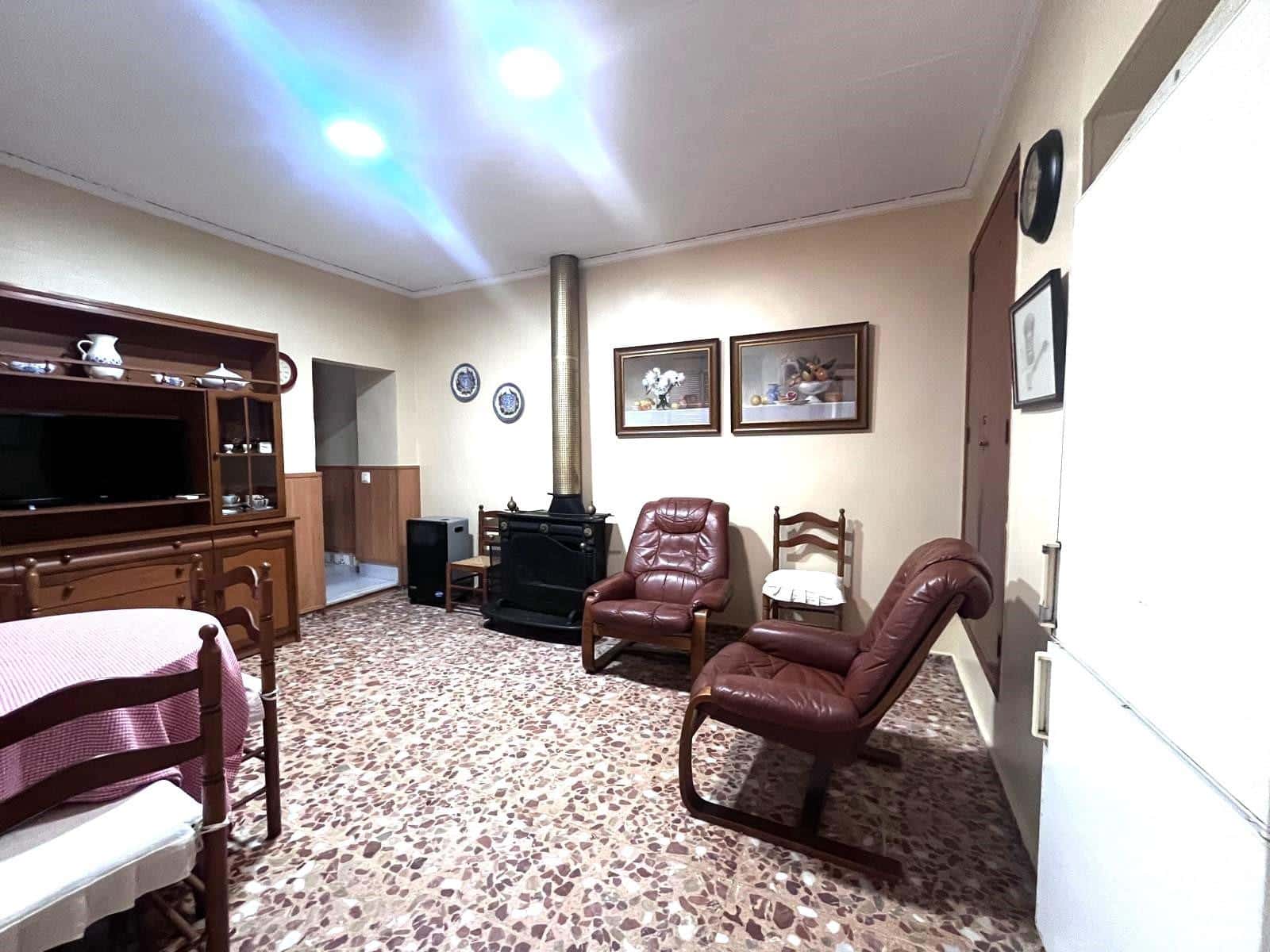 5 slaapkamer Huis te koop in Carcaixent met garage - € 180.000 (Ref: 10173970)