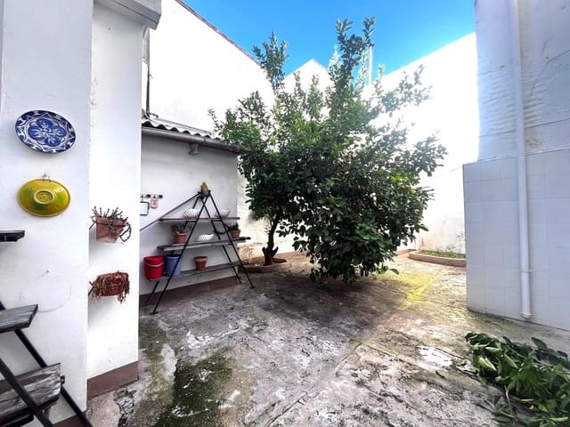 5 bedroom Townhouse for sale in Carcaixent with garage - € 180,000 (Ref: 10173970)