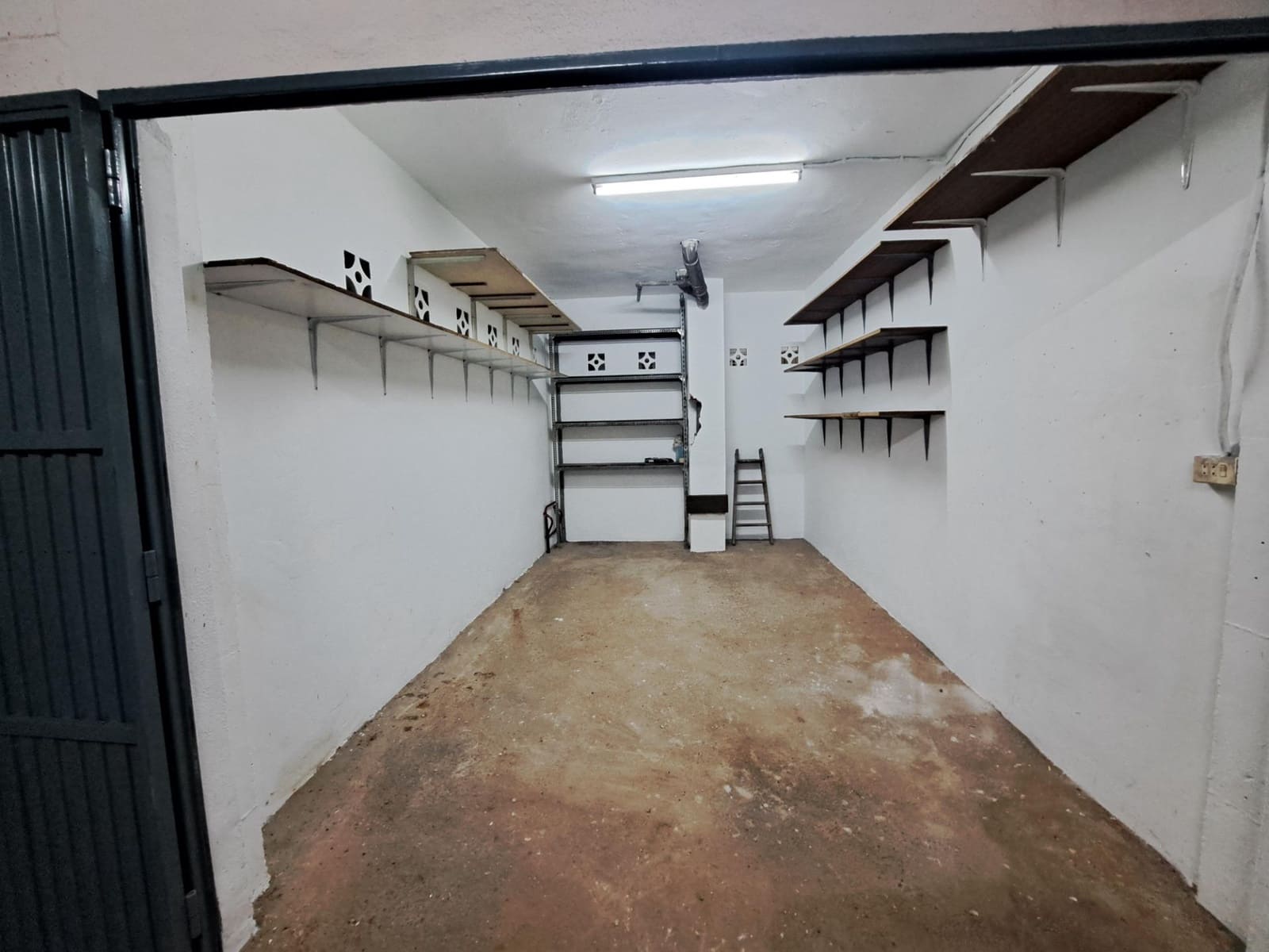 Garasje til salgs i Alzira - € 16 000 (Ref: 10180623)