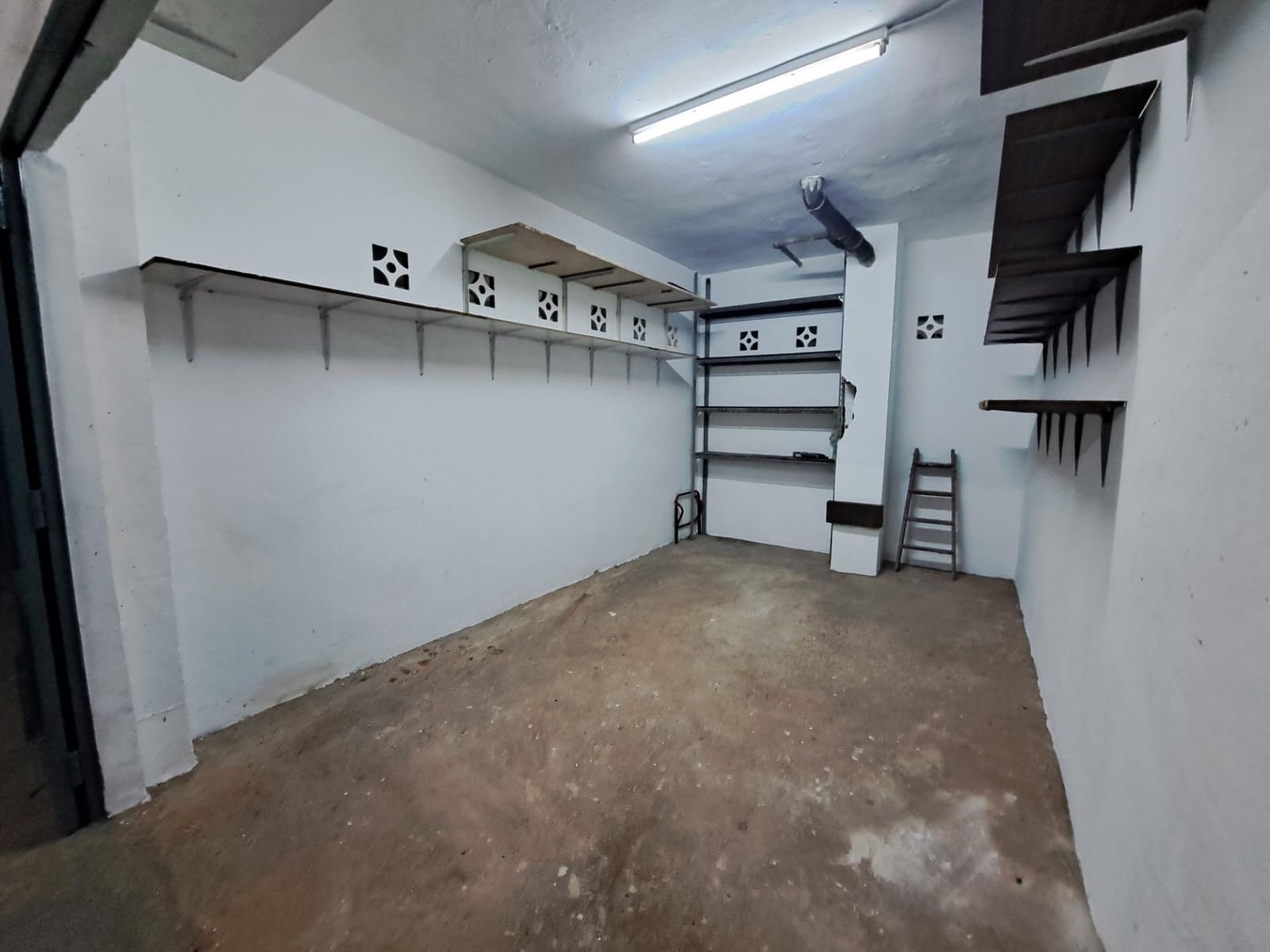 Garasje til salgs i Alzira - € 16 000 (Ref: 10180623)