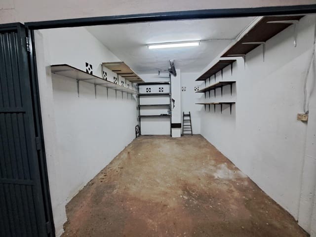 Garasje til salgs i Alzira - € 16 000 (Ref: 10180623)