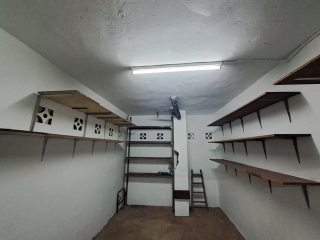 Garasje til salgs i Alzira - € 16 000 (Ref: 10180623)