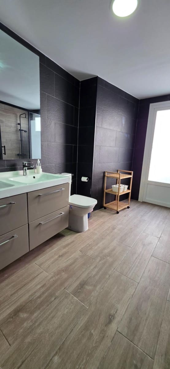4 bedroom Townhouse for sale in Alzira - € 220,000 (Ref: 10180624)