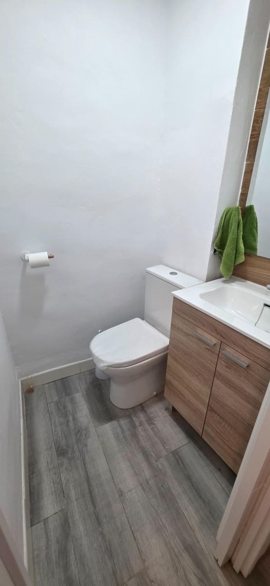 4 bedroom Townhouse for sale in Alzira - € 220,000 (Ref: 10180624)
