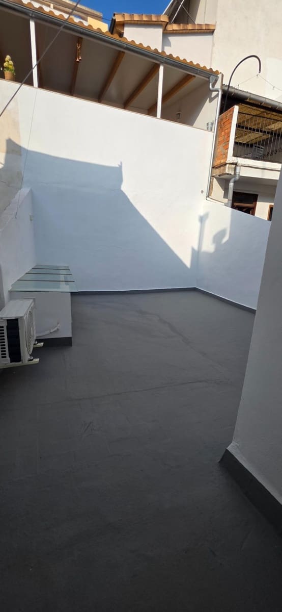 4 bedroom Townhouse for sale in Alzira - € 220,000 (Ref: 10180624)