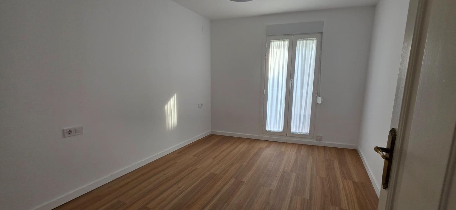 4 bedroom Townhouse for sale in Alzira - € 220,000 (Ref: 10180624)