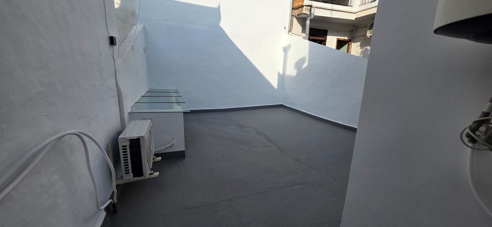 4 bedroom Townhouse for sale in Alzira - € 220,000 (Ref: 10180624)