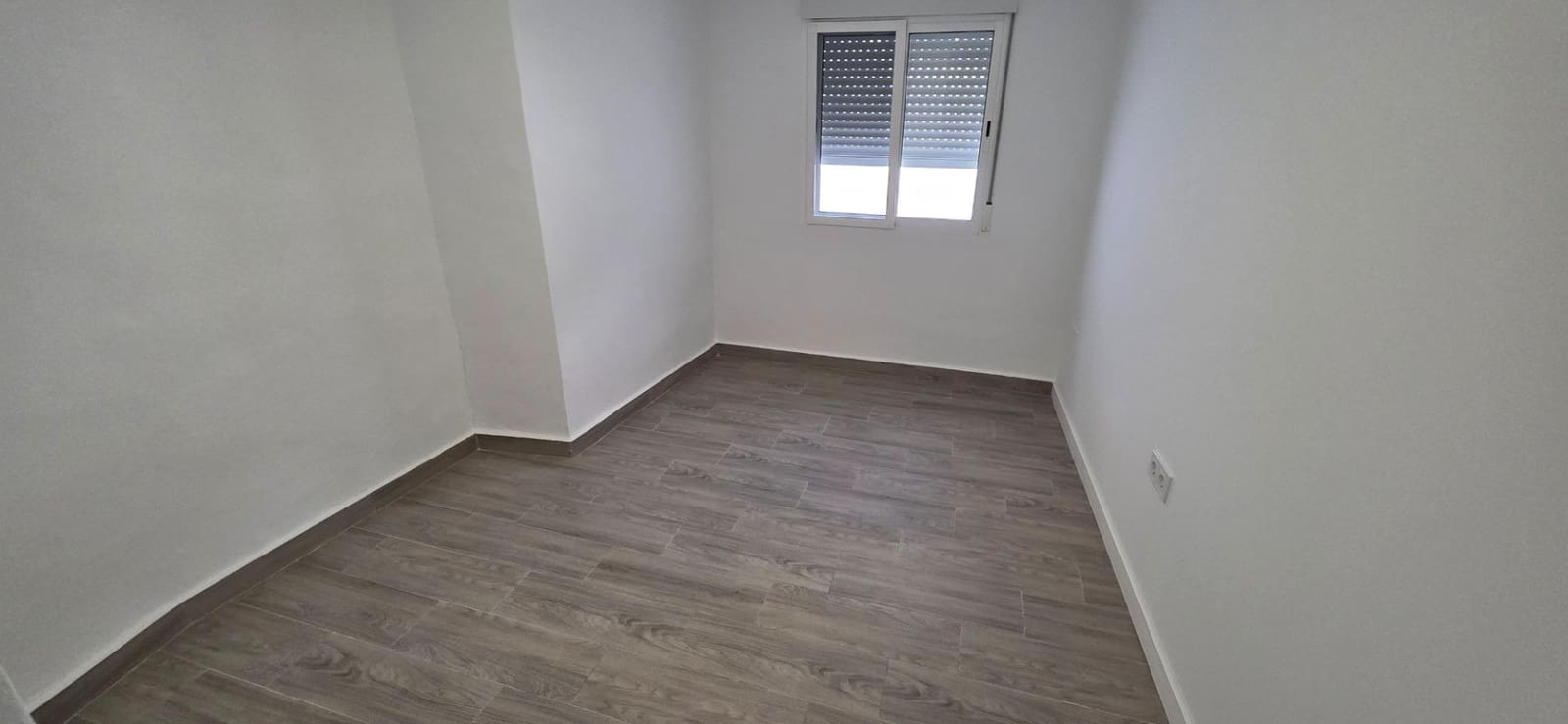 4 bedroom Townhouse for sale in Alzira - € 220,000 (Ref: 10180624)