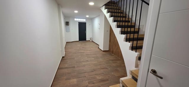 4 Zimmer Haus zu verkaufen in Alzira - 220.000 € (Ref: 10180624)