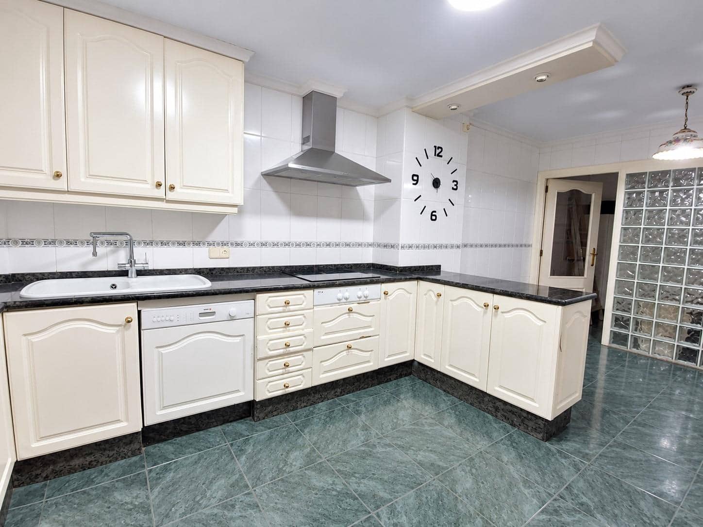 3 chambre Maison de Ville à vendre à Alzira avec garage - 270 000 € (Ref: 10183146)