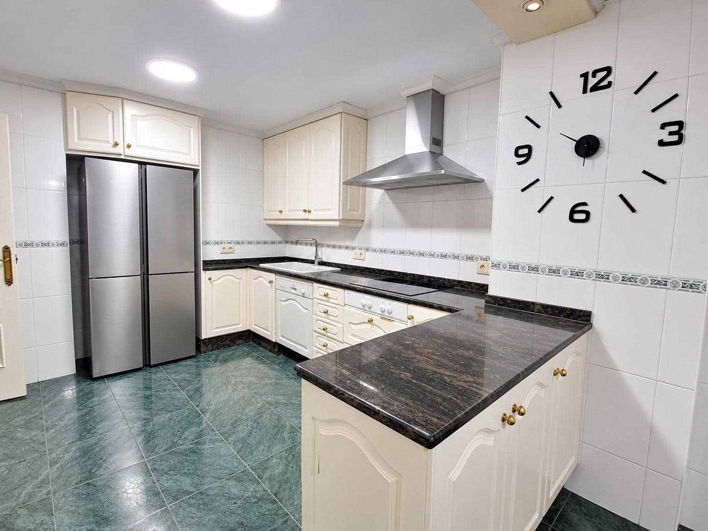 3 chambre Maison de Ville à vendre à Alzira avec garage - 270 000 € (Ref: 10183146)