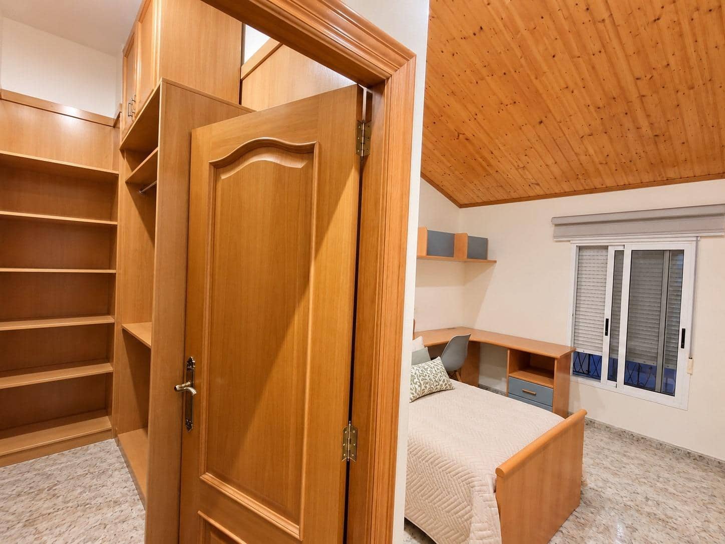 3 chambre Maison de Ville à vendre à Alzira avec garage - 270 000 € (Ref: 10183146)