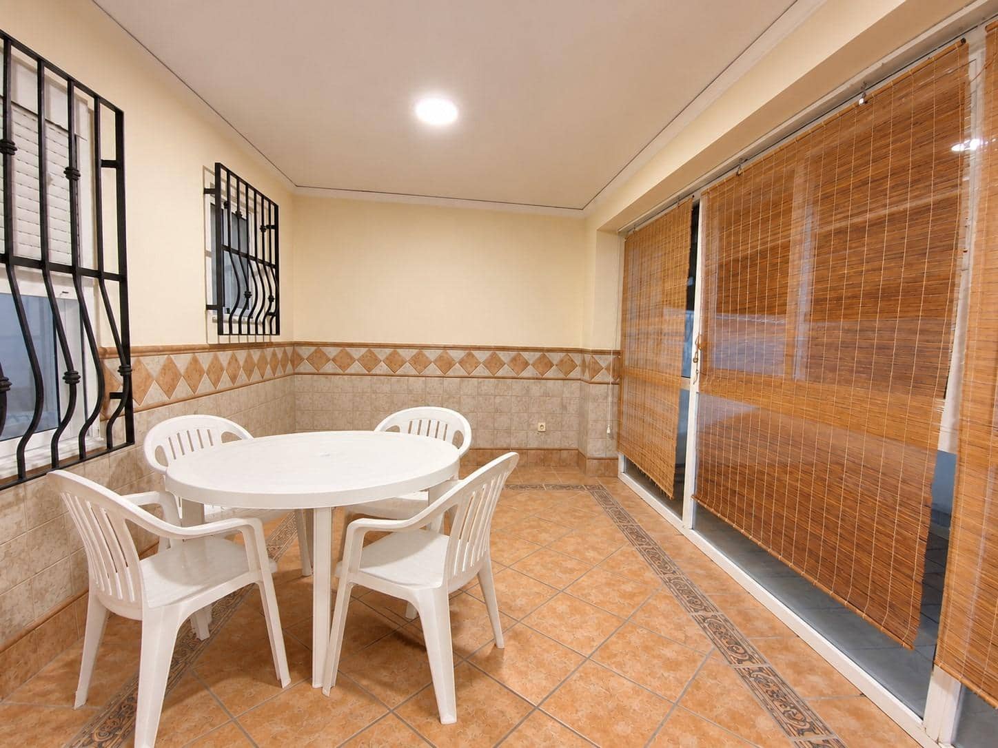 3 chambre Maison de Ville à vendre à Alzira avec garage - 270 000 € (Ref: 10183146)