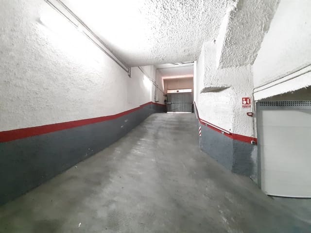 Garagem para venda em Alzira - 12 000 € (Ref: 6890863)