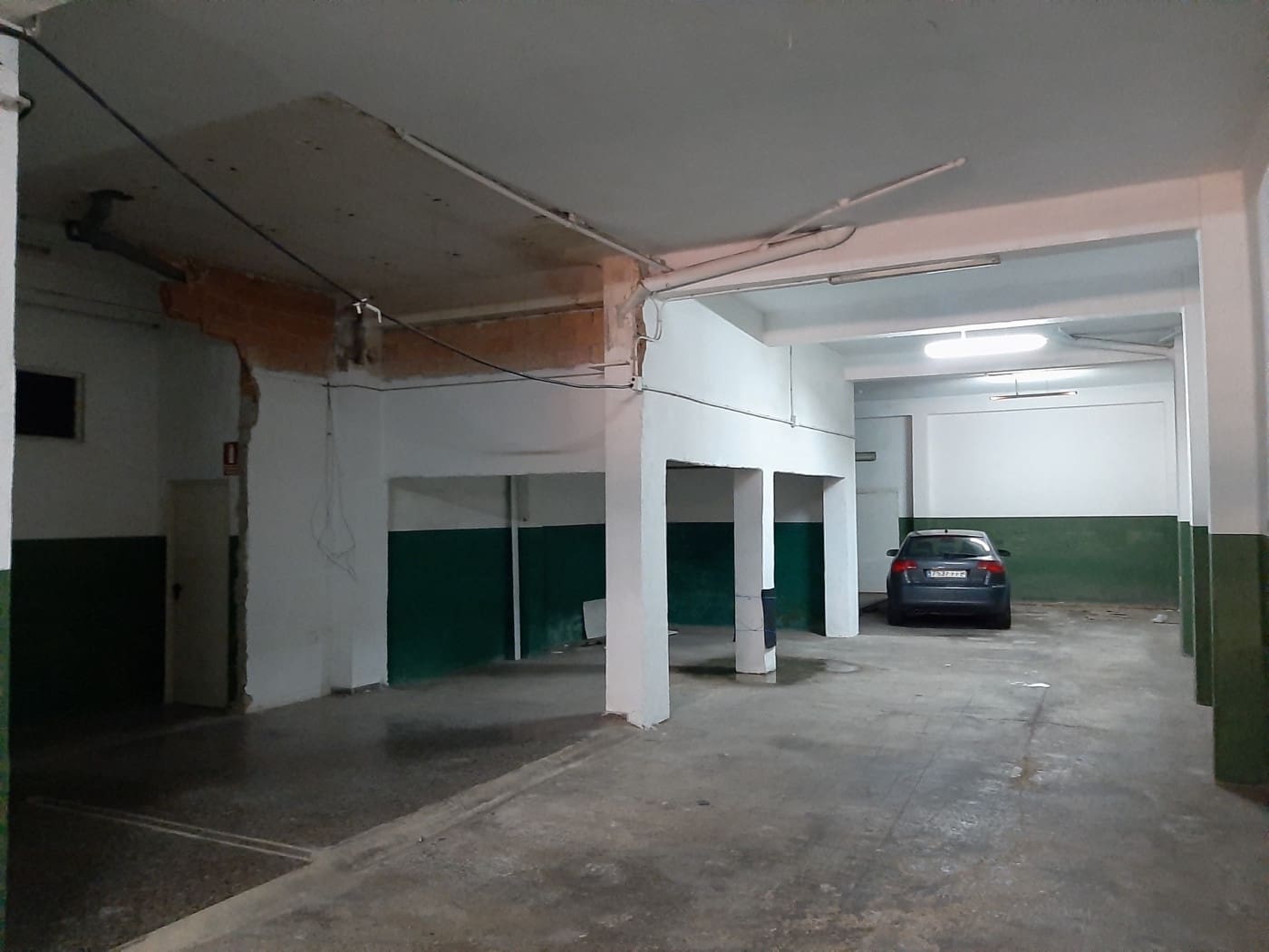 Comercial para venda em Alzira - 160 000 € (Ref: 6890867)
