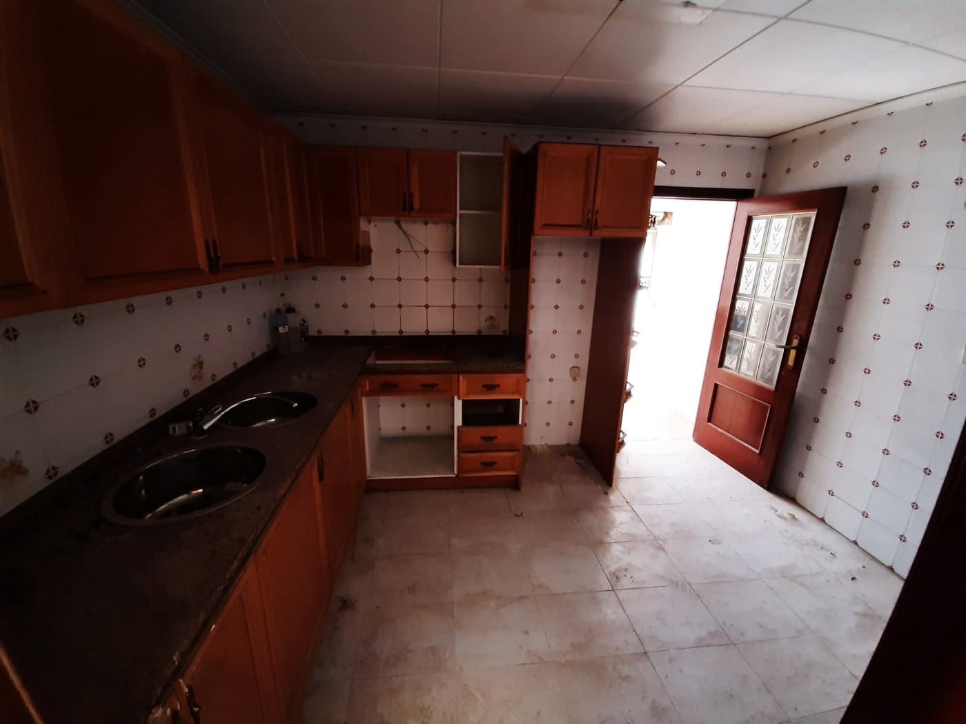 4 soveværelse Byhus til salg i Alzira med garage - € 200.000 (Ref: 6890878)