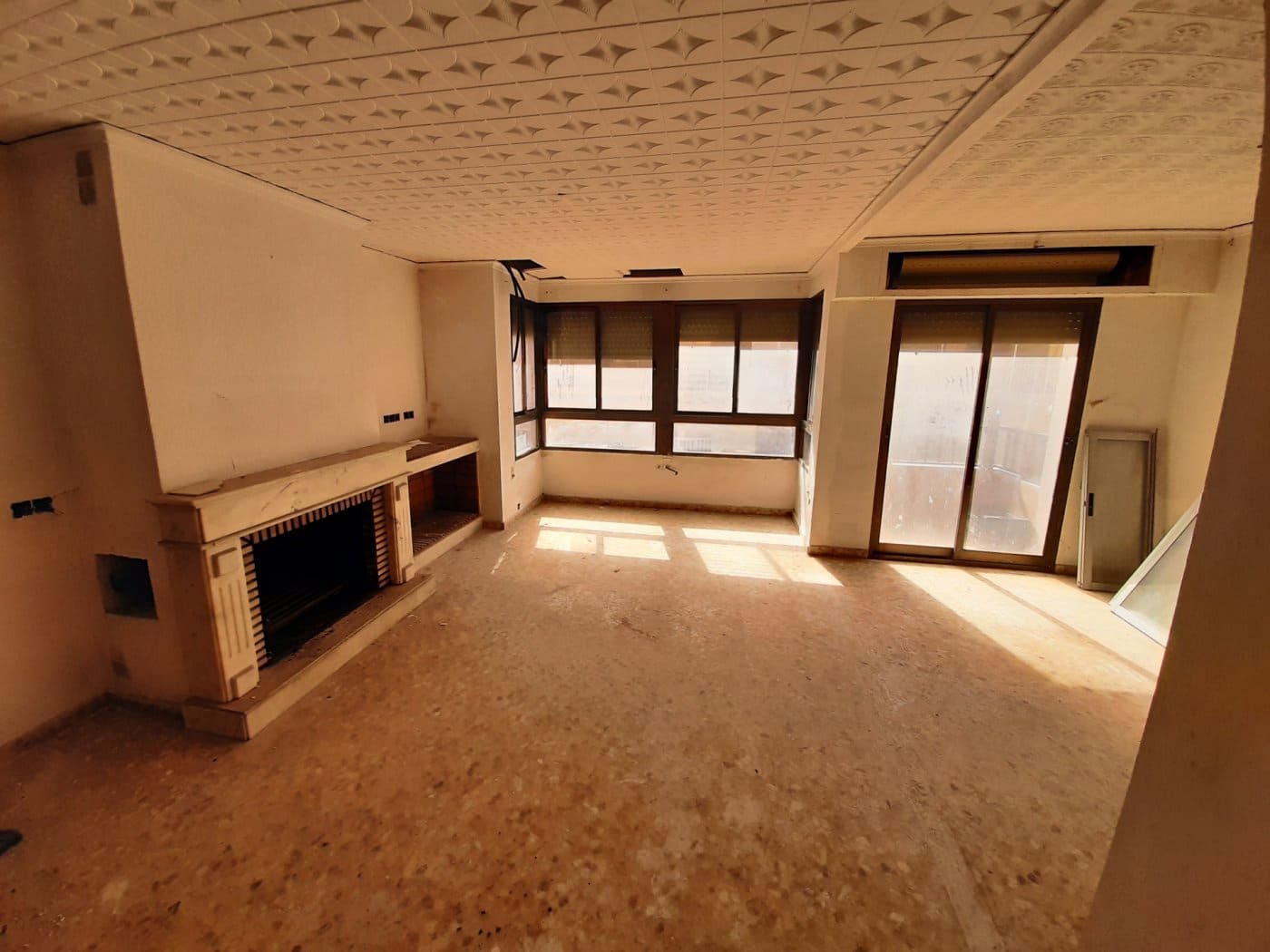 4 soveværelse Byhus til salg i Alzira med garage - € 200.000 (Ref: 6890878)