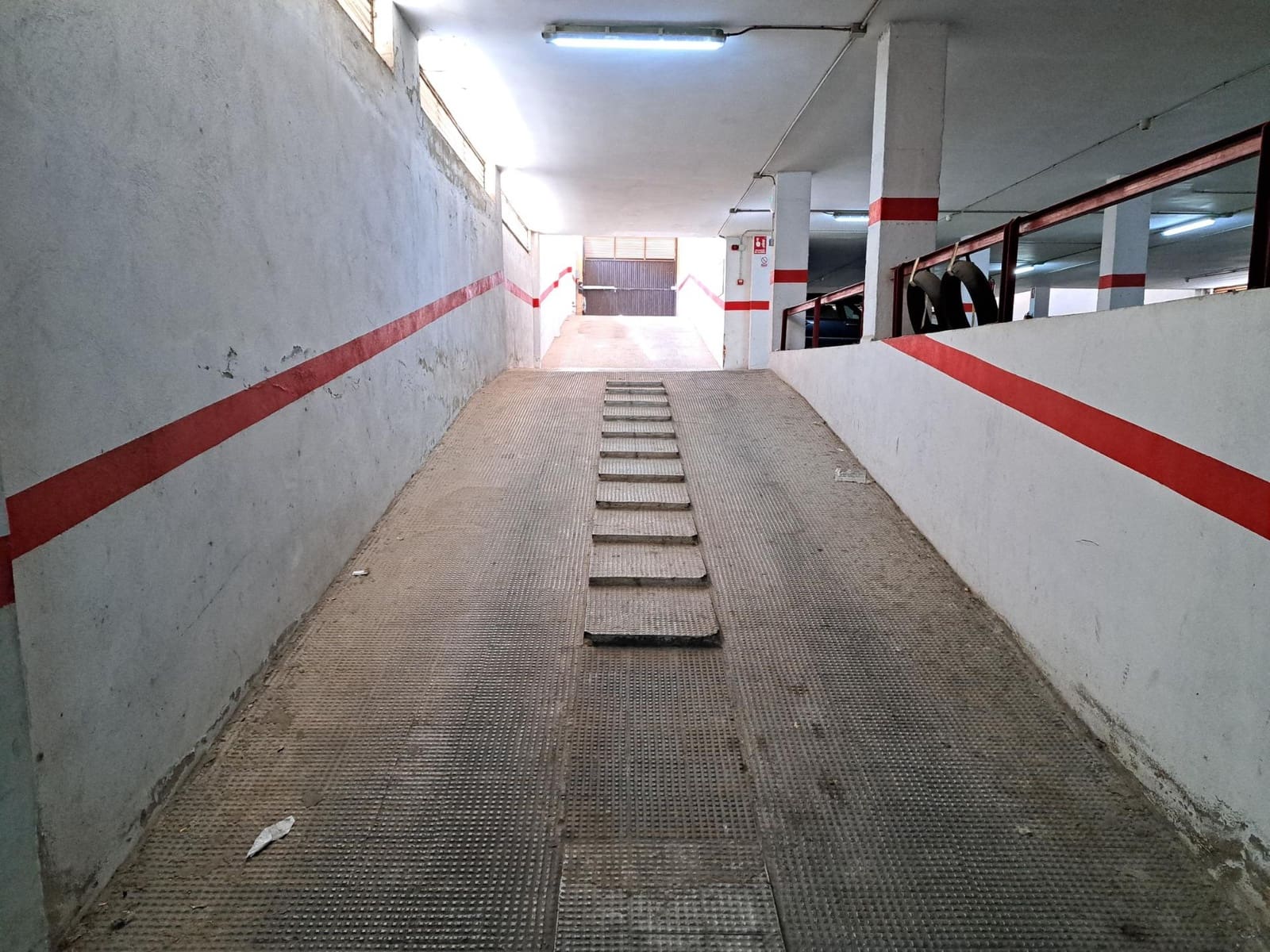 Garage in vendita in Alzira - 9.000 € (Rif: 6890886)