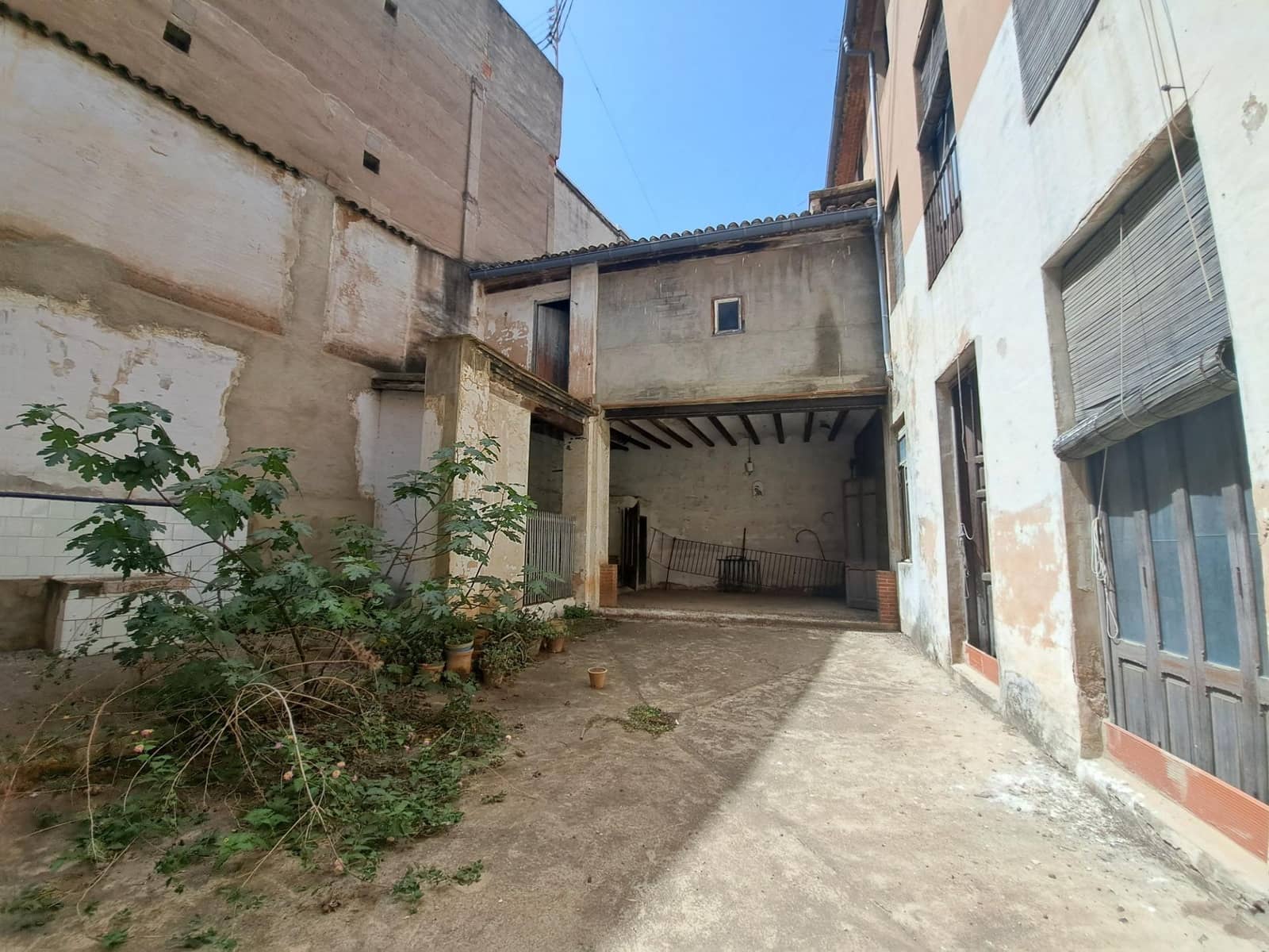 8 soveværelse Byhus til salg i Carcaixent med garage - € 450.000 (Ref: 6890898)