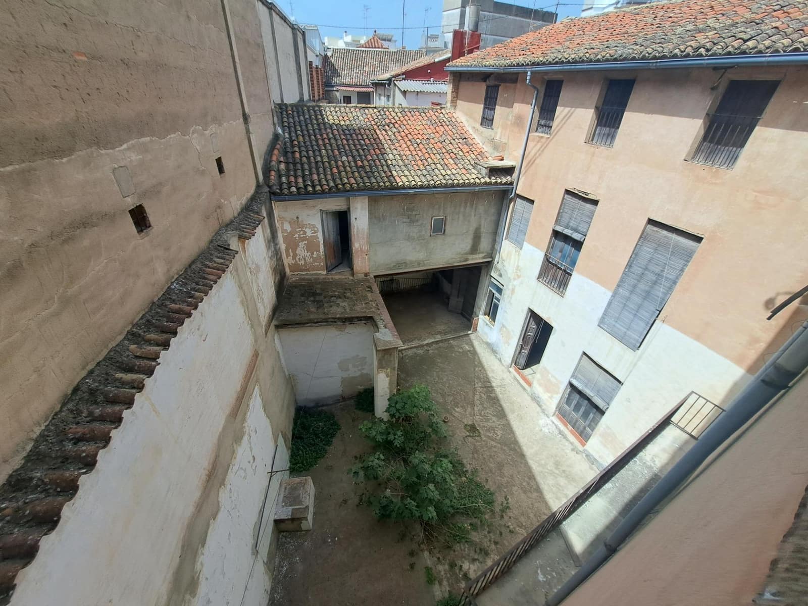 8 soveværelse Byhus til salg i Carcaixent med garage - € 450.000 (Ref: 6890898)