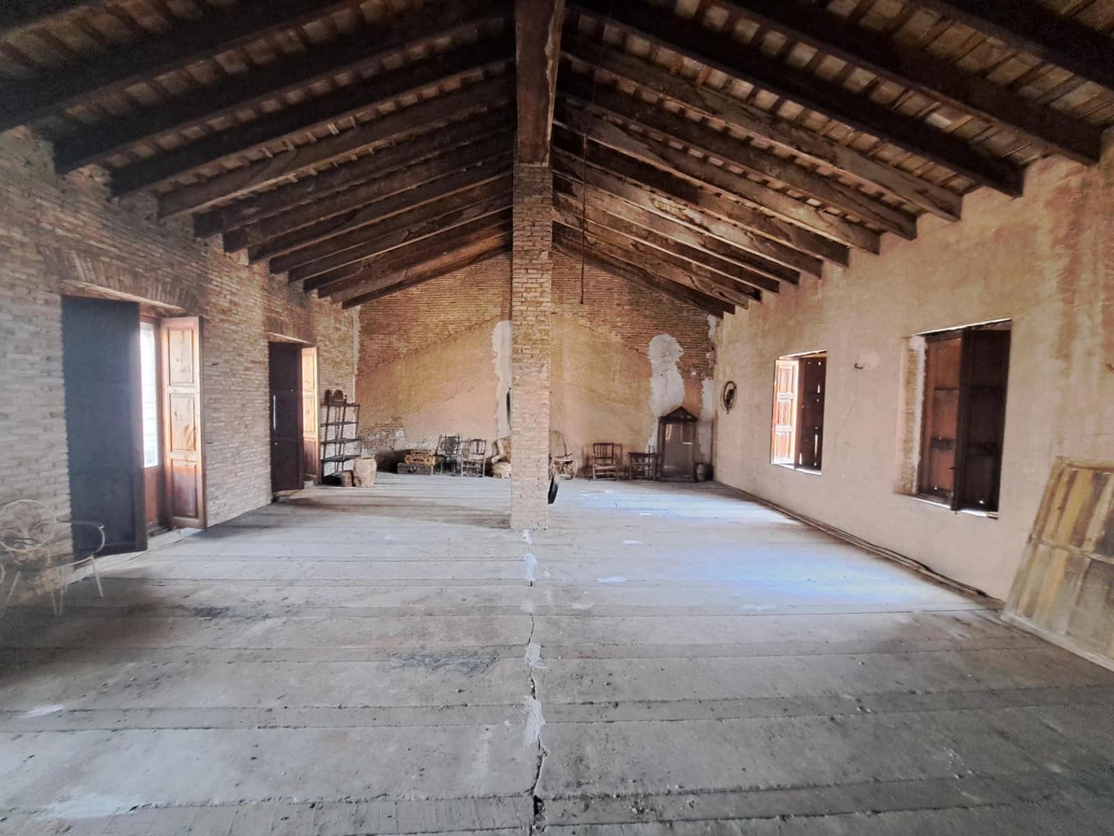 8 soveværelse Byhus til salg i Carcaixent med garage - € 450.000 (Ref: 6890898)