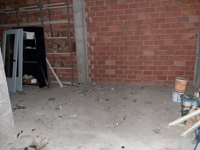 Kommersiell til leie i Alzira - € 800 (Ref: 6890926)