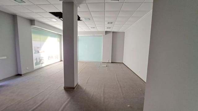 Commercieel te huur in Algemesí - € 450 (Ref: 6890936)