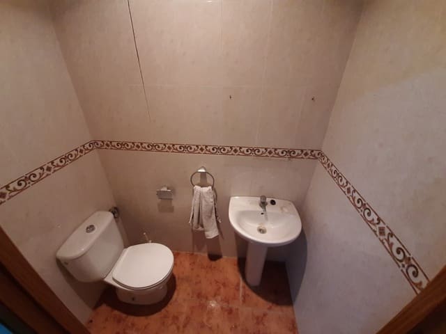 4 camera da letto Commerciale da affittare in Alzira - 500 € (Rif: 6890957)