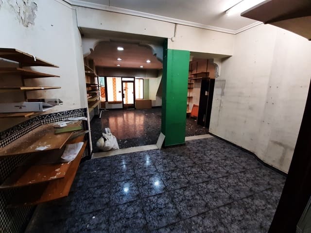 4 camera da letto Commerciale da affittare in Alzira - 500 € (Rif: 6890957)