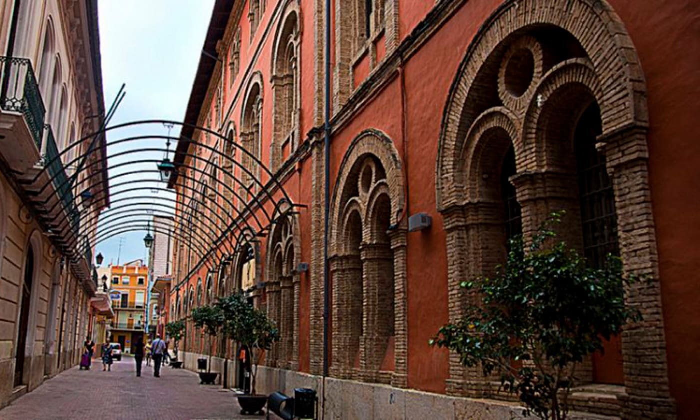 Erhverv til leje i Alzira - € 1.000 (Ref: 6890988)