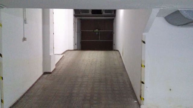 Garaż na sprzedaż w Alzira - 19 800 € (Ref: 6891062)