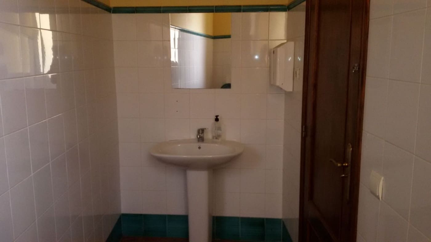 Comercial para venda em Alzira - 159 000 € (Ref: 6891066)