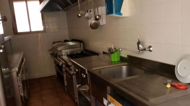 Commercial for sale in Alzira - € 159,000 (Ref: 6891066)