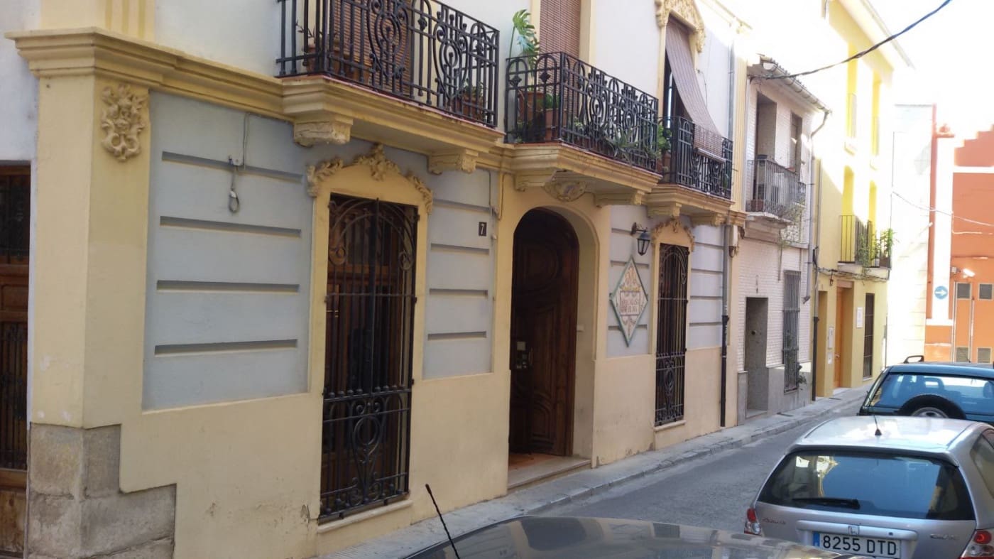 Comercial para venda em Alzira - 159 000 € (Ref: 6891066)