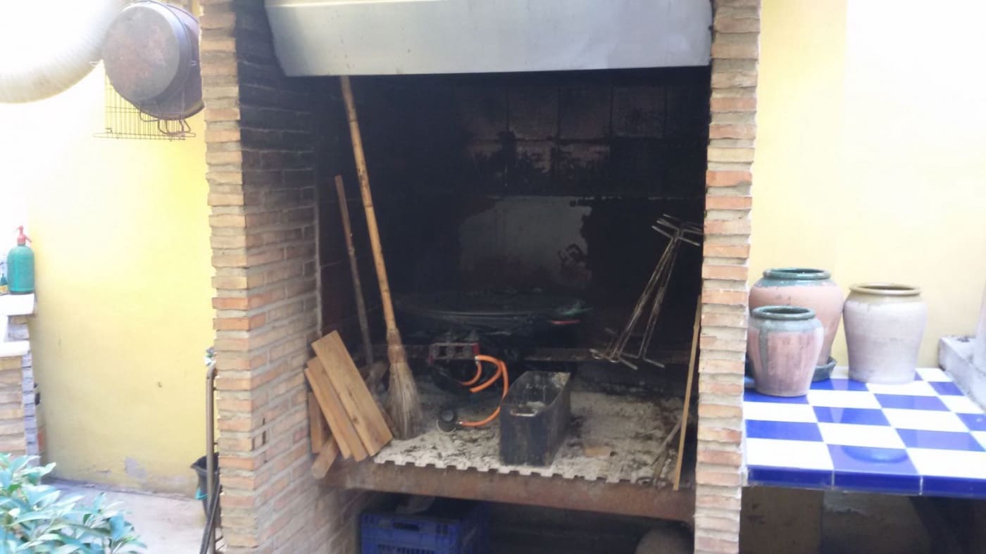 Comercial para venda em Alzira - 159 000 € (Ref: 6891066)