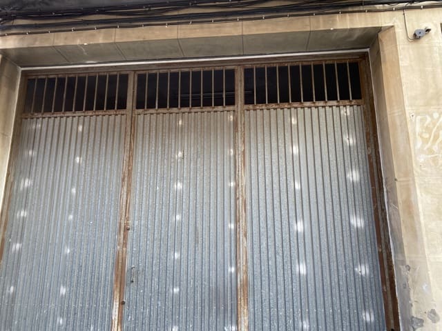 Commerciale in vendita in Alzira - 50.000 € (Rif: 6891100)