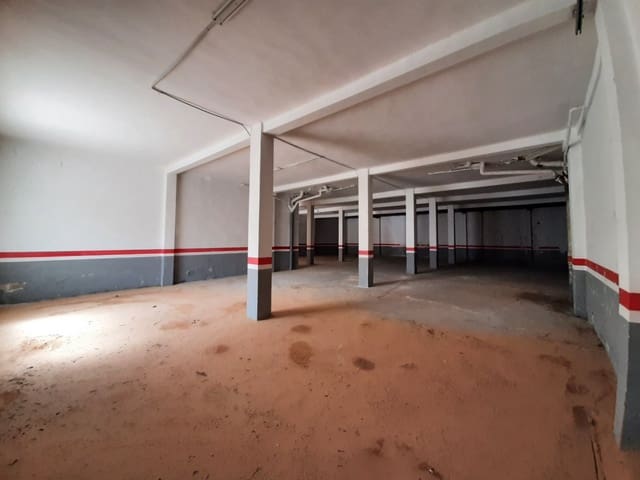 Comercial para venda em Alzira - 210 000 € (Ref: 6891101)