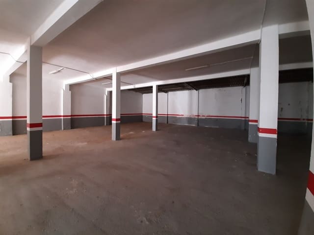 Comercial para venda em Alzira - 210 000 € (Ref: 6891101)