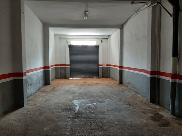 Comercial para venda em Alzira - 210 000 € (Ref: 6891101)