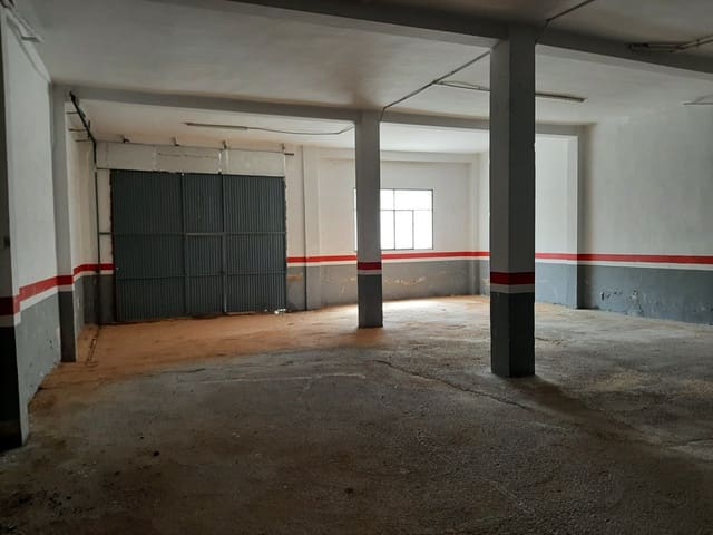 Comercial para venda em Alzira - 210 000 € (Ref: 6891101)