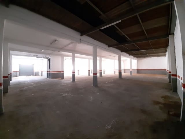 Comercial para venda em Alzira - 210 000 € (Ref: 6891101)