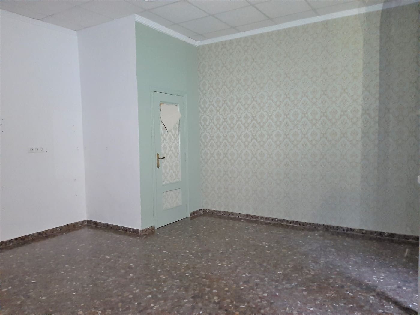 Commerciale da affittare in Alzira - 300 € (Rif: 6891102)