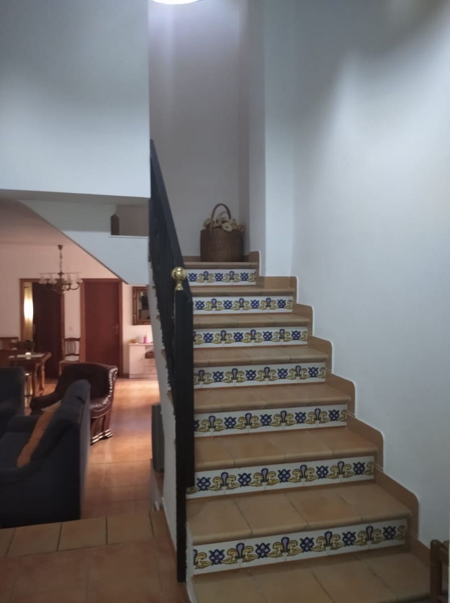 6 soveværelse Byhus til salg i Cofrentes - € 160.000 (Ref: 6891138)